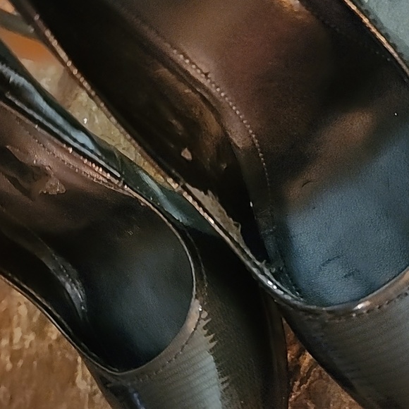 Calvin Klein Kendall platform heels. Size: 7 - Picture 9 of 9